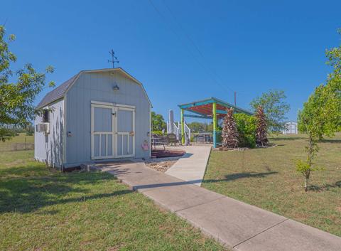 5249 County Road 252, Bertram, TX 78605 photo 23