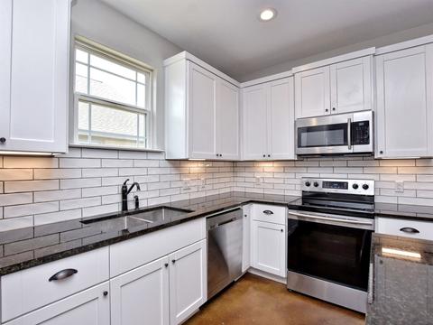 429 Dove Trl, Bertram, TX 78605 photo 5