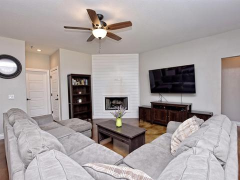 429 Dove Trl, Bertram, TX 78605 photo 8
