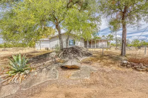 205 Thurman Loop, Llano, TX 78643 photo 23