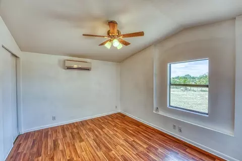 205 Thurman Loop, Llano, TX 78643 photo 13