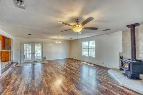 205 Thurman Loop, Llano, TX 78643 photo 4