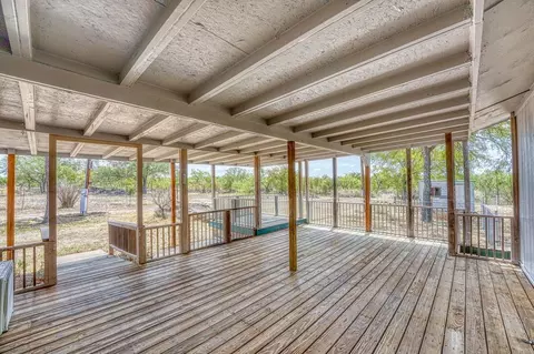 205 Thurman Loop, Llano, TX 78643 photo 16