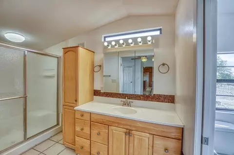 205 Thurman Loop, Llano, TX 78643 photo 11