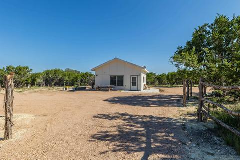 2075 Carpenter Loop, Burnet, TX 78611 photo 4