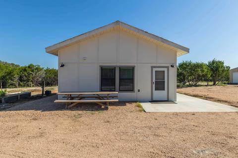 2075 Carpenter Loop, Burnet, TX 78611 photo 3