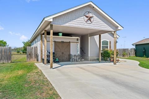 307 Sage Cir, Blanco, TX 78606 photo 25