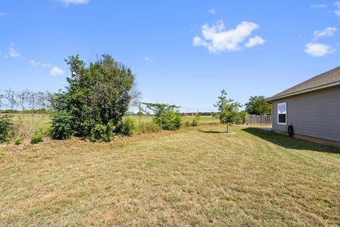 307 Sage Cir, Blanco, TX 78606 photo 23