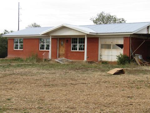 201 E Taylor St, Llano, TX 78643 photo 1