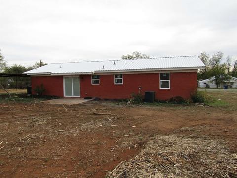 201 E Taylor St, Llano, TX 78643 photo 4