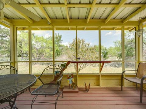 121 E Maple Dr, Granite Shoals, TX 78654 photo 4