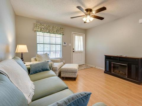 121 E Maple Dr, Granite Shoals, TX 78654 photo 7