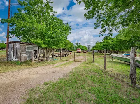 Undisclosed, Bertram, TX 78605 photo 10