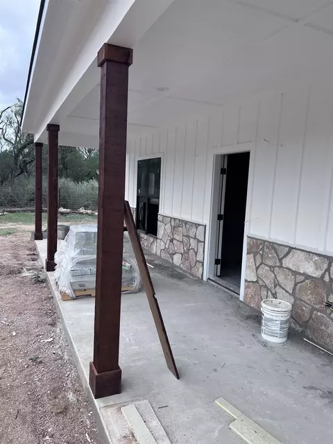227 Thurman Loop, Llano, TX 78643 photo 3