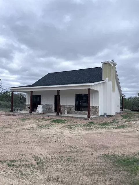 227 Thurman Loop, Llano, TX 78643 photo 2