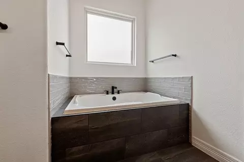 Bath - 134 Whispering Wind Rd, Bertram, TX 78605 photo 1 of 6