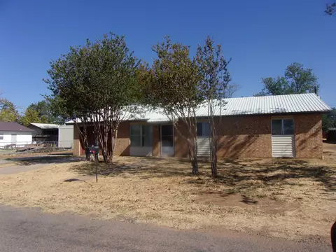 1205 E Grn, Llano, TX 78643 photo 1