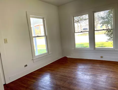 110 E Lampasas, Llano, TX 78643 photo 17