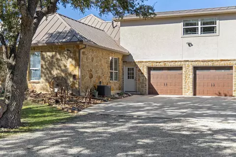 1025 Ranch Road 32, Blanco, TX 78606 photo 15