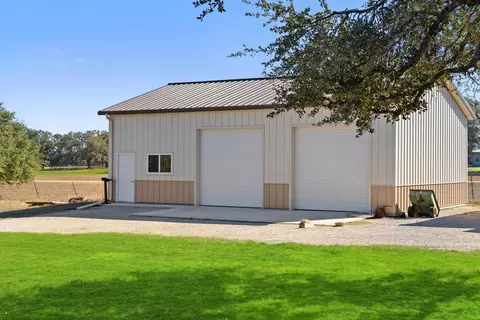 1025 Ranch Road 32, Blanco, TX 78606 photo 4