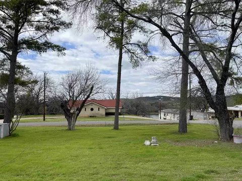 1201 Apache Dr, Burnet, TX 78611 photo 2