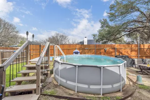 Exterior - 121 Ted Ct, Kyle, TX 78640 photo 9 of 12