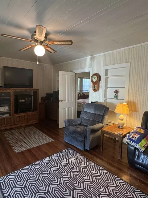455 Willow St, Bertram, TX 78605 photo 12