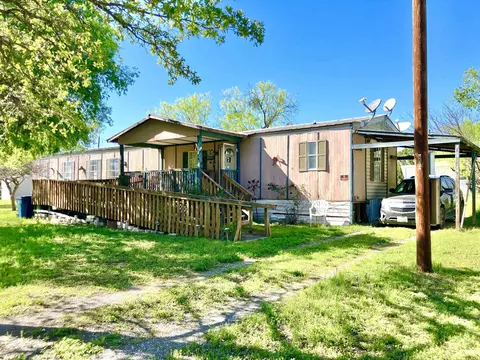 1008 Apache Dr, Burnet, TX 78611 photo 1