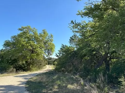 500 Thousand Oaks Trl, Liberty Hill, TX 78642