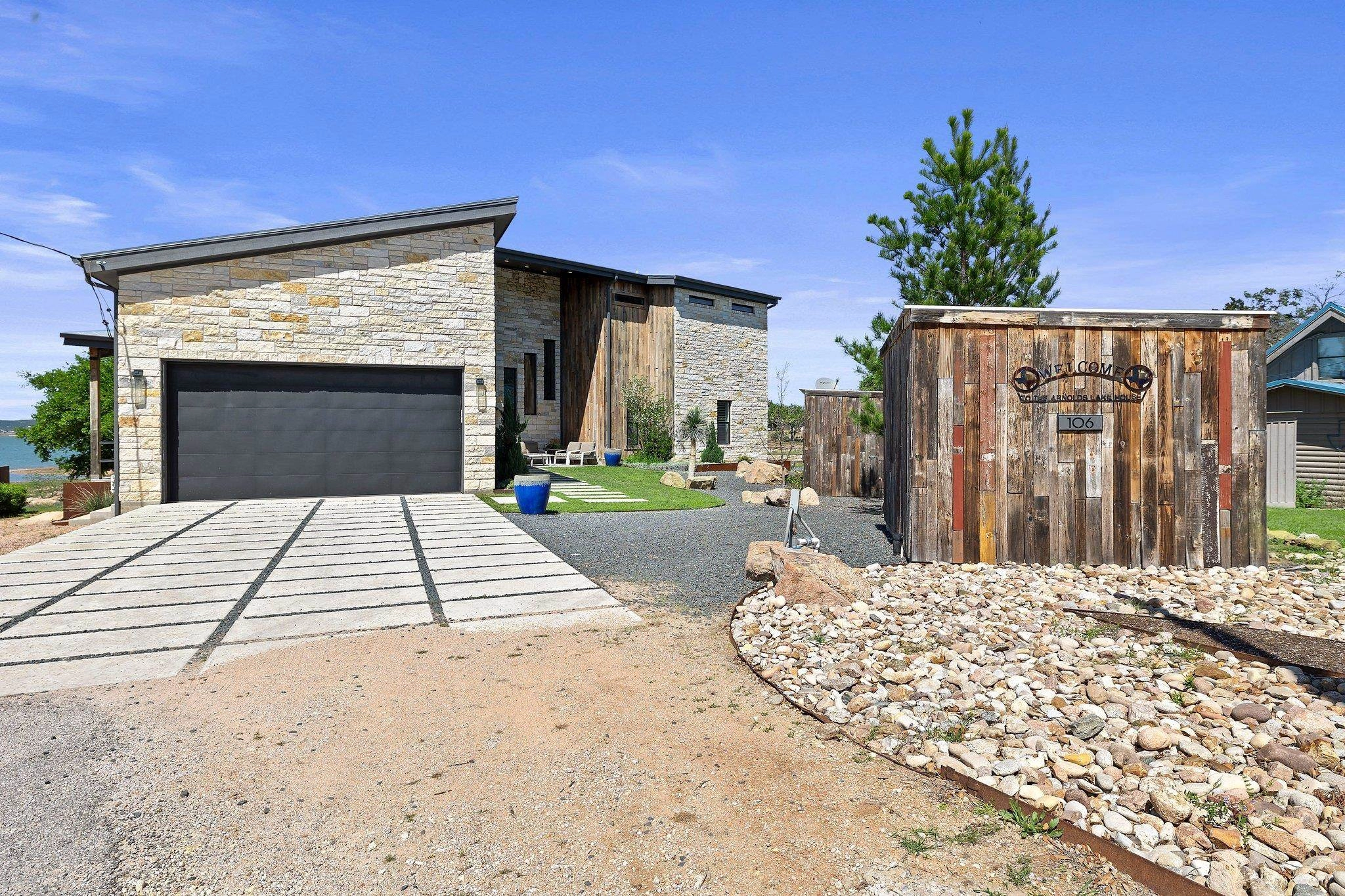 106 Laguna Ln  