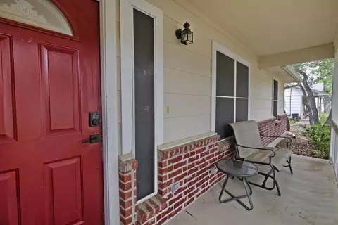 535 Live Oak Dr, Bertram, TX 78605 photo 2