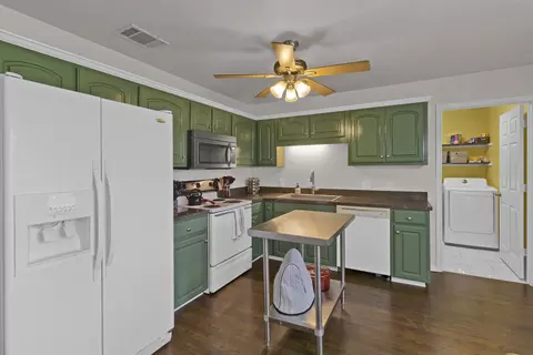 535 Live Oak Dr, Bertram, TX 78605 photo 11