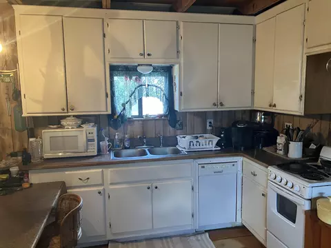 312 Schneider Loop, Llano, TX 78643 photo 12