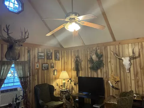312 Schneider Loop, Llano, TX 78643 photo 13