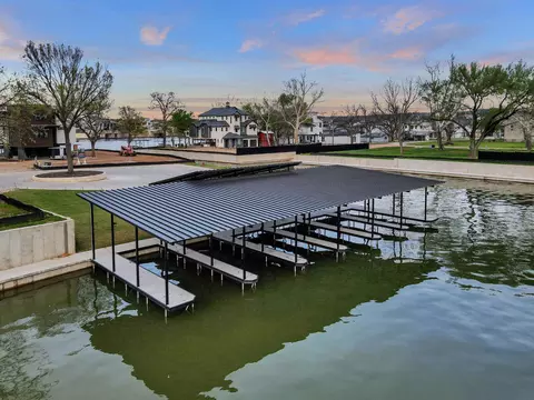 1 Lake St, Kingsland, TX 78639