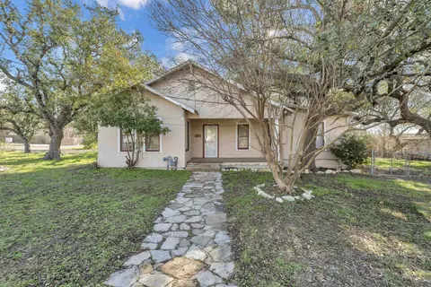 415 Bedell St, Bertram, TX 78605 photo 2