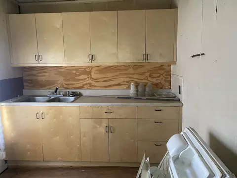 804 E Luce, Llano, TX 78643 photo 6