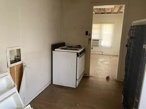 804 E Luce, Llano, TX 78643 photo 7