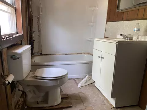 804 E Luce, Llano, TX 78643 photo 9