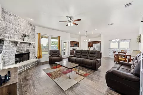 336 Main St, Bertram, TX 78605 photo 4