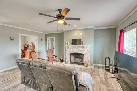 101 Samuel Dr, Bertram, TX 78605 photo 9