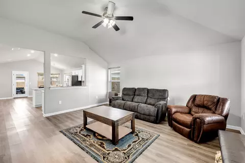 448 Dove Trl, Bertram, TX 78605 photo 7