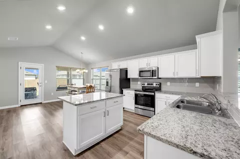 448 Dove Trl, Bertram, TX 78605 photo 9