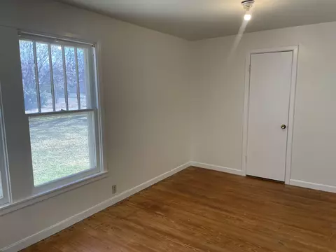 Bedroom - 604 W Commerce St, San Saba, TX 76877 photo 4 of 4