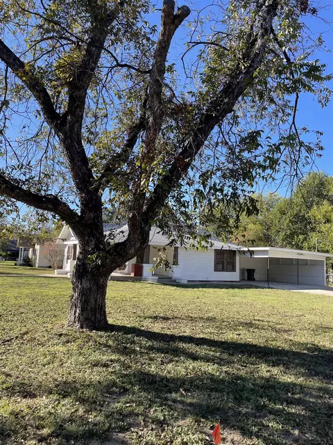 Other - 604 W Commerce St, San Saba, TX 76877 photo 2 of 7