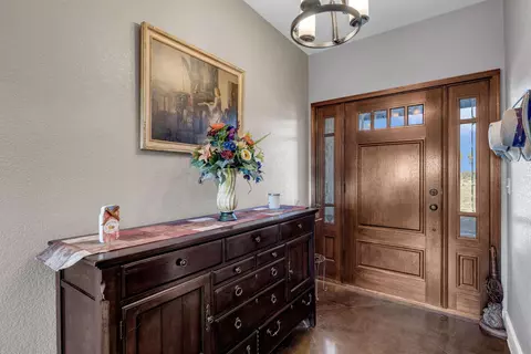 209 W Rio Llano Dr, Llano, TX 78643 photo 3