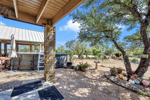 209 W Rio Llano Dr, Llano, TX 78643 photo 23