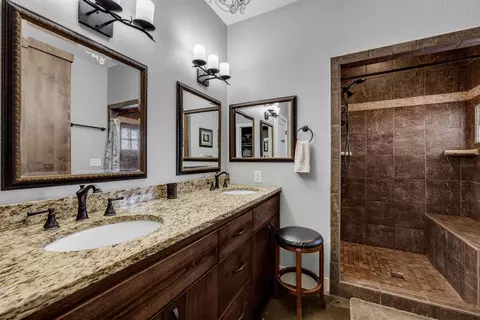 209 W Rio Llano Dr, Llano, TX 78643 photo 11