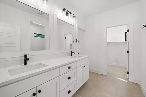 Bath - 150 Whispering Wind Rd, Bertram, TX 78605 photo 1 of 6