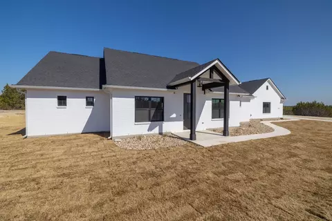 Exterior - 150 Whispering Wind Rd, Bertram, TX 78605 photo 2 of 5